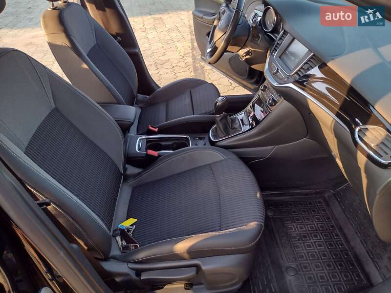 Универсал Opel Astra 2022 в Дубно