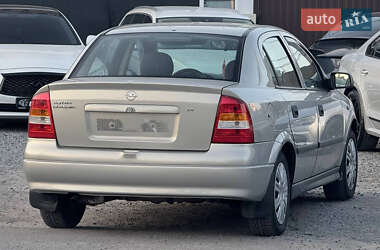 Седан Opel Astra 2007 в 