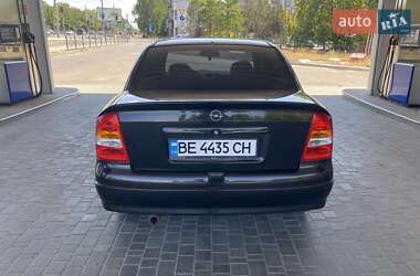 Седан Opel Astra 2007 в 
