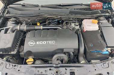 Хэтчбек Opel Astra 2010 в 