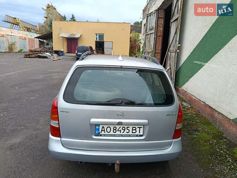 Универсал Opel Astra 1999 в Мукачево