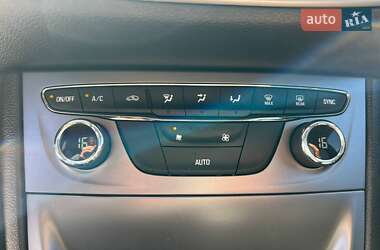 Универсал Opel Astra 2017 в 