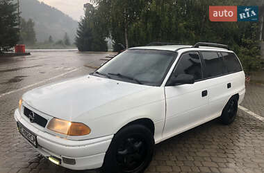 Універсал Opel Astra 1993 в Сколе