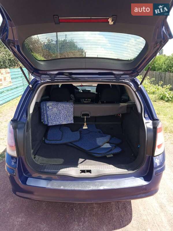 Универсал Opel Astra 2008 в Чернигове