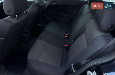 Универсал Opel Astra 2006 в 