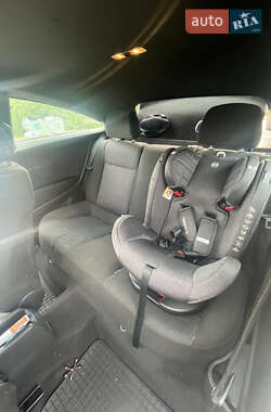 Хэтчбек Opel Astra 2005 в 
