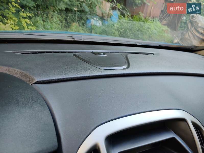 Універсал Opel Astra 2012 в Львові