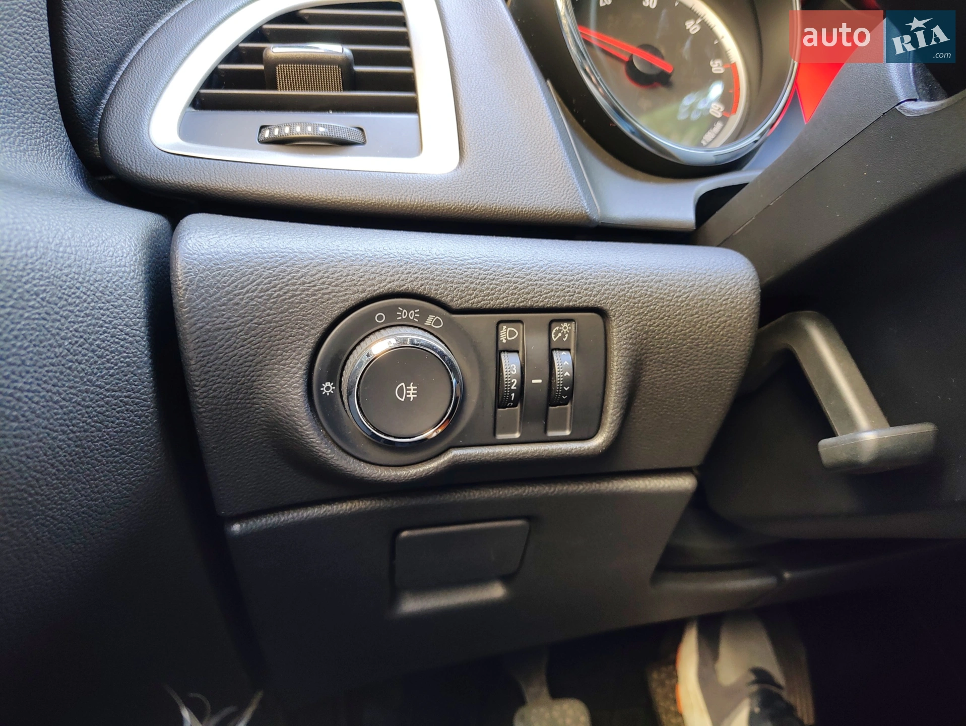 2012 Opel Astra - мініатюра 33