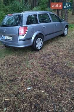 Универсал Opel Astra 2005 в 