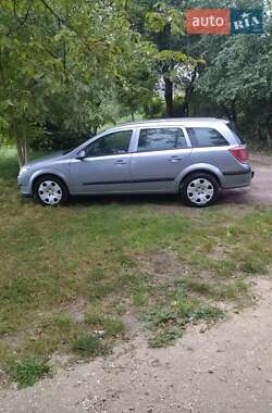 Универсал Opel Astra 2005 в 