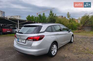 Универсал Opel Astra 2017 в 