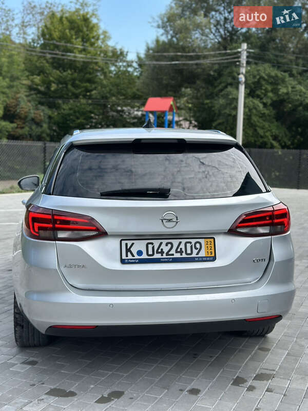 Универсал Opel Astra 2016 в Кременце