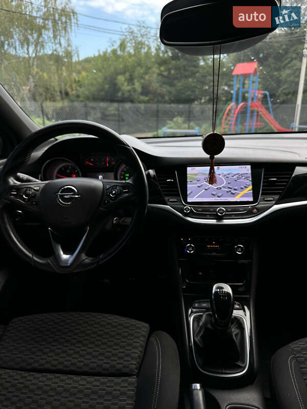 Универсал Opel Astra 2016 в Кременце