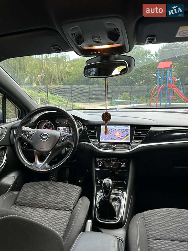 Универсал Opel Astra 2016 в Кременце