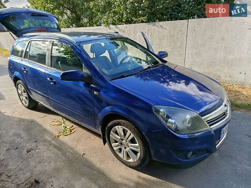 Универсал Opel Astra 2009 в Борисполе