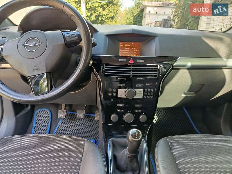 Универсал Opel Astra 2009 в Борисполе