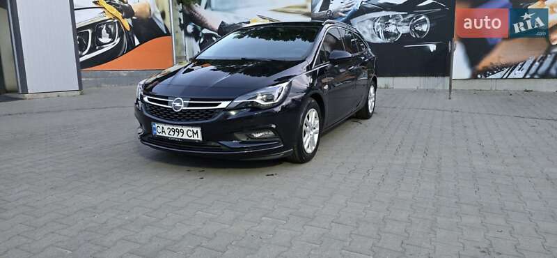Универсал Opel Astra 2018 в Умани