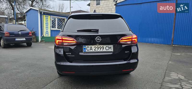Универсал Opel Astra 2018 в Умани