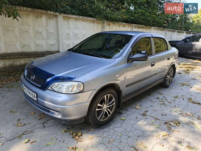 Седан Opel Astra 2008 в 