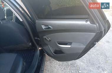 Универсал Opel Astra 2011 в 