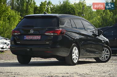 Универсал Opel Astra 2017 в 
