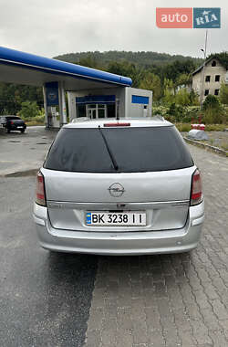 Універсал Opel Astra 2005 в 