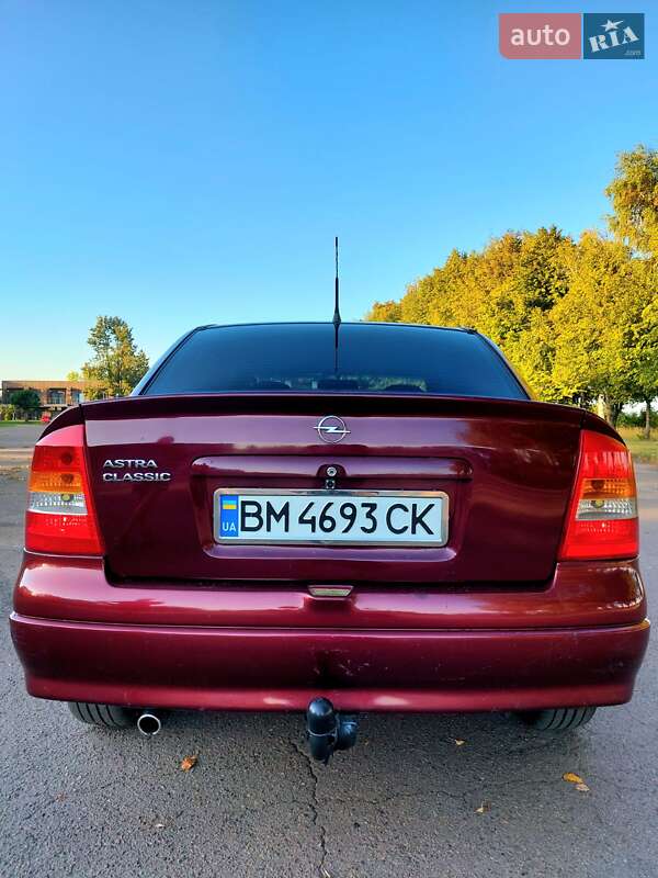 Седан Opel Astra 2008 в Тростянце