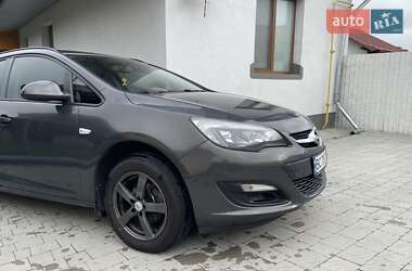 Универсал Opel Astra 2013 в 