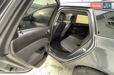 Универсал Opel Astra 2013 в 