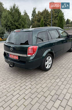 Универсал Opel Astra 2004 в 