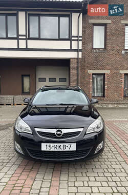 Універсал Opel Astra 2011 в Калуші