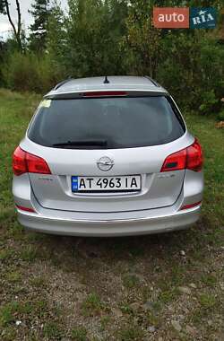 Универсал Opel Astra 2015 в 
