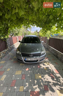 Универсал Opel Astra 2005 в Звягеле