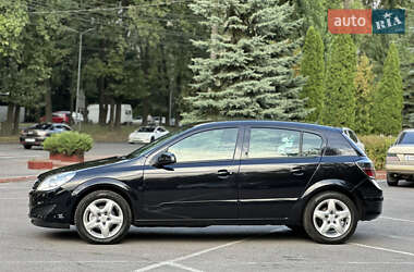 Хэтчбек Opel Astra 2007 в 