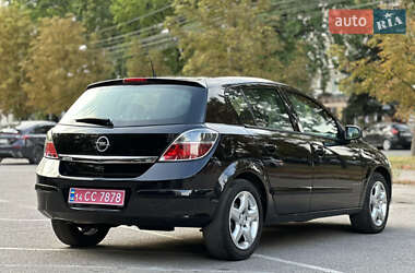 Хэтчбек Opel Astra 2007 в 