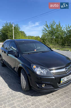 Хетчбек Opel Astra 2013 в Львові