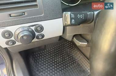 Универсал Opel Astra 2006 в 