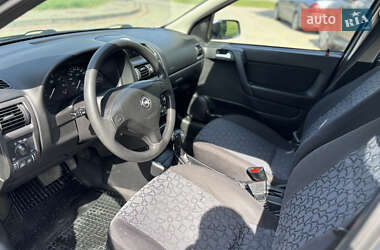 Седан Opel Astra 2000 в 
