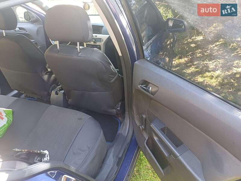 Хэтчбек Opel Astra 2008 в Чернигове фото 15 Хэтчбек Opel Astra 2008 в Чернигове