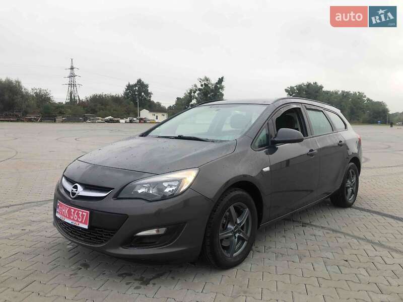 Универсал Opel Astra 2015 в Черновцах