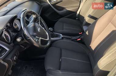 Универсал Opel Astra 2015 в 