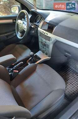 Универсал Opel Astra 2009 в 