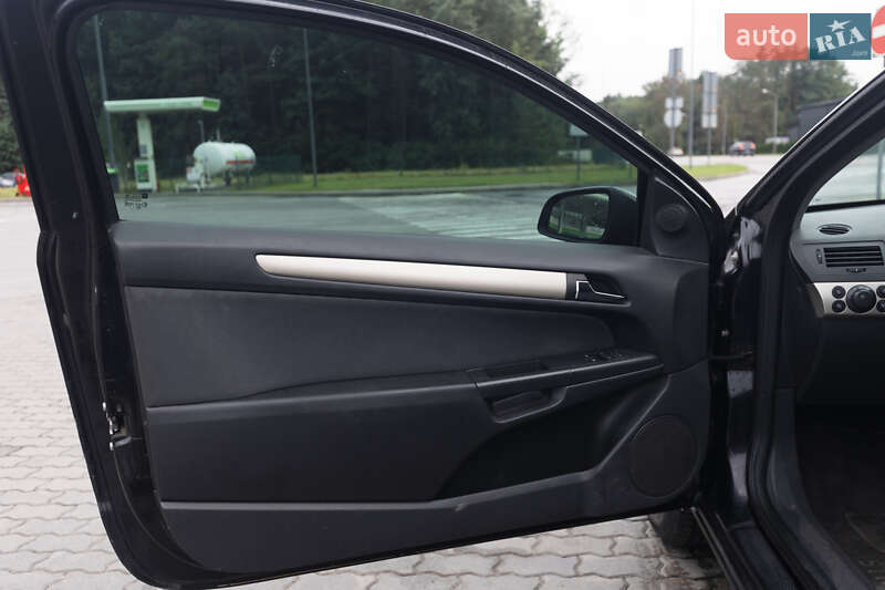 Хетчбек Opel Astra 2008 в Львові