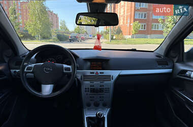 Универсал Opel Astra 2009 в 