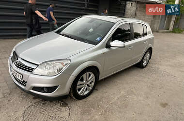 Хэтчбек Opel Astra 2007 в Львове
