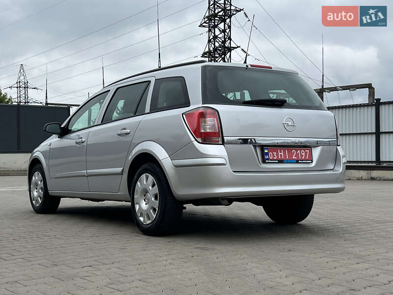 Универсал Opel Astra 2007 в Луцке