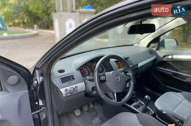 Универсал Opel Astra 2010 в 