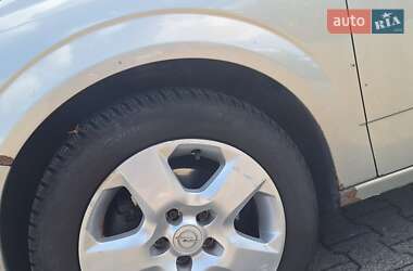 Хэтчбек Opel Astra 2007 в 