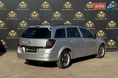 Универсал Opel Astra 2011 в 