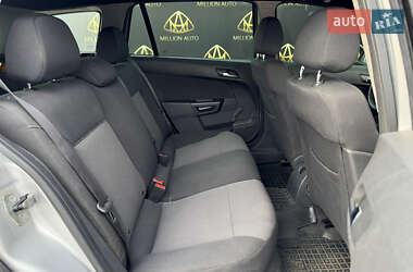Универсал Opel Astra 2011 в 
